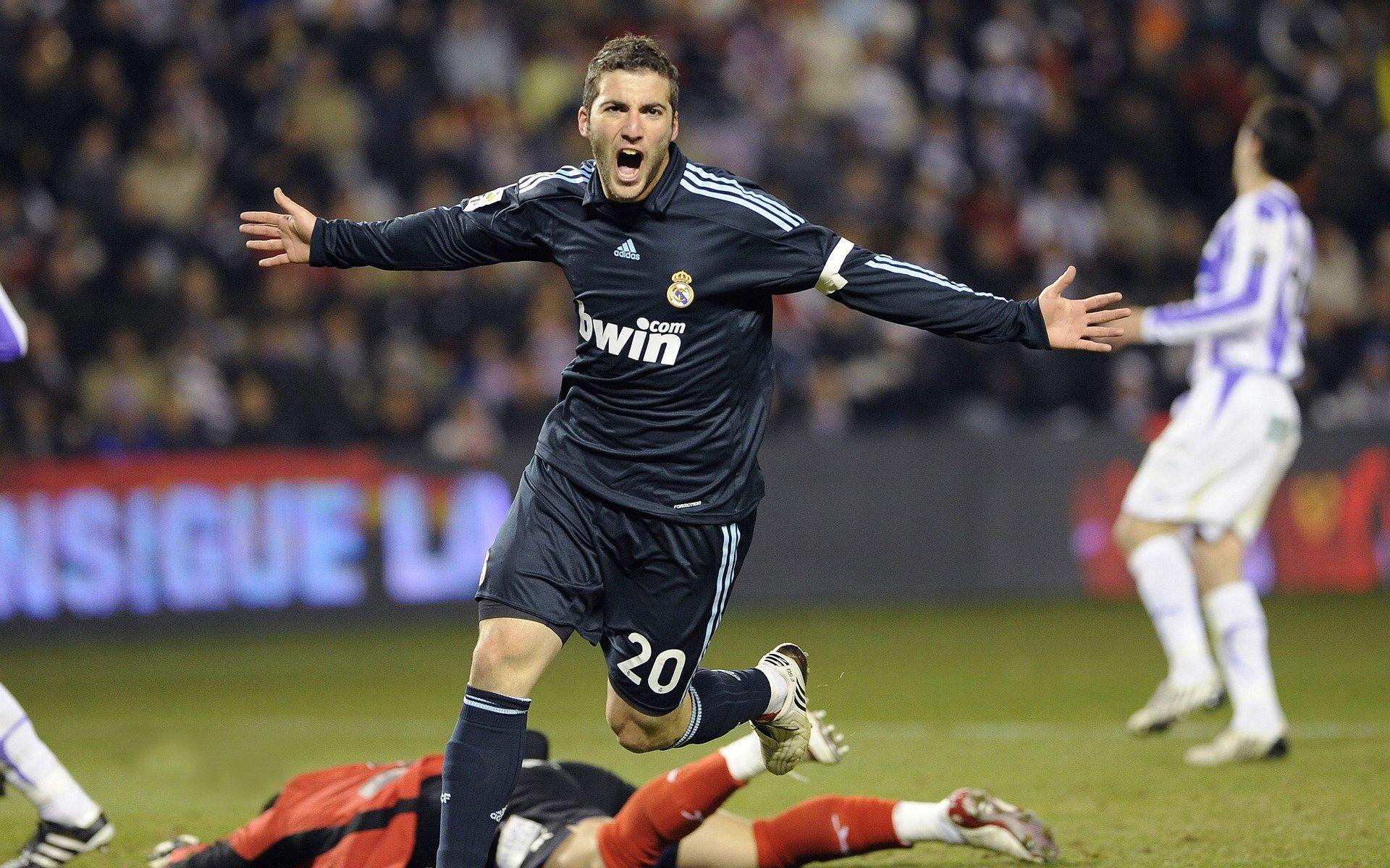 3战12比0！弗利克移植拜仁初显威，最愁还是韦尔纳