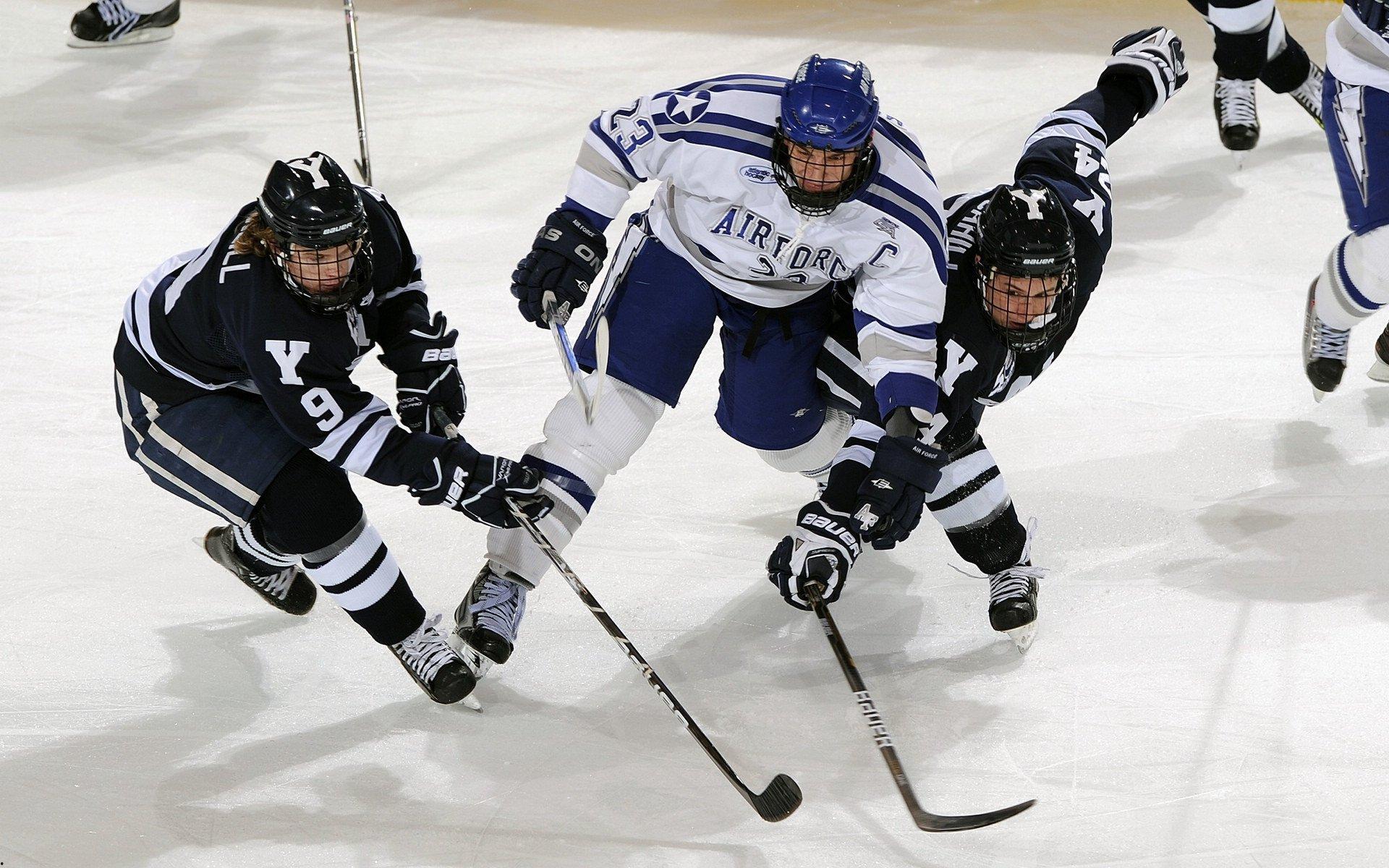 2021亚洲金球奖候选介绍⑤波斯铁骑三叉戟 绿茵场上竞锋芒